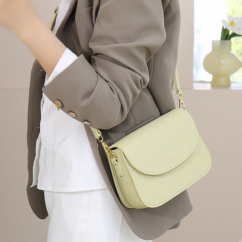 斜挎包女2025新款包包设计感小众春季链条小包女生女神节礼物,淘宝优惠券,粉丝福利购,淘宝优惠卷