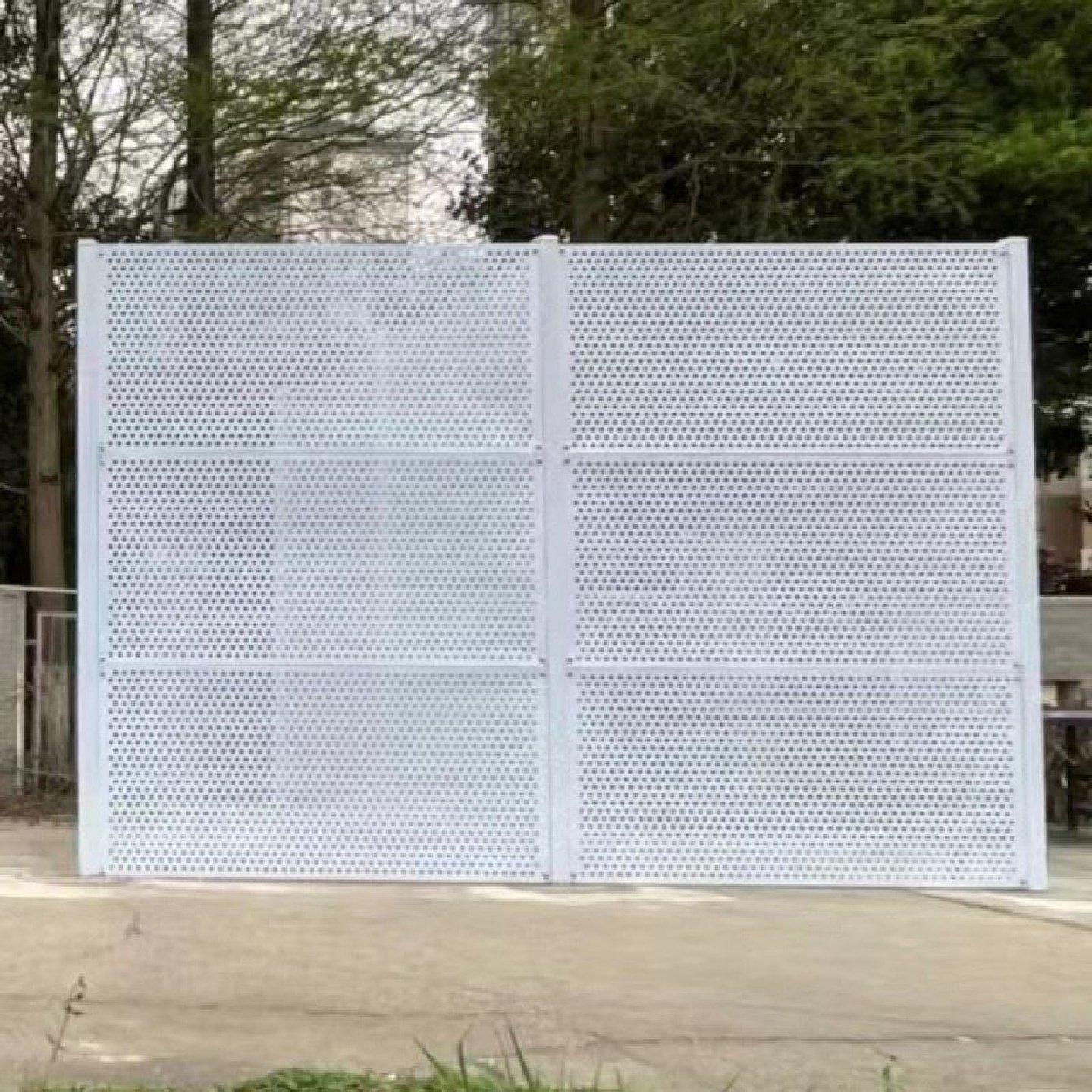 冲孔围挡防风白色圆孔冲孔板护栏沿海防风镀锌板市政施工隔离围挡,淘宝优惠券,粉丝福利购,淘宝优惠卷