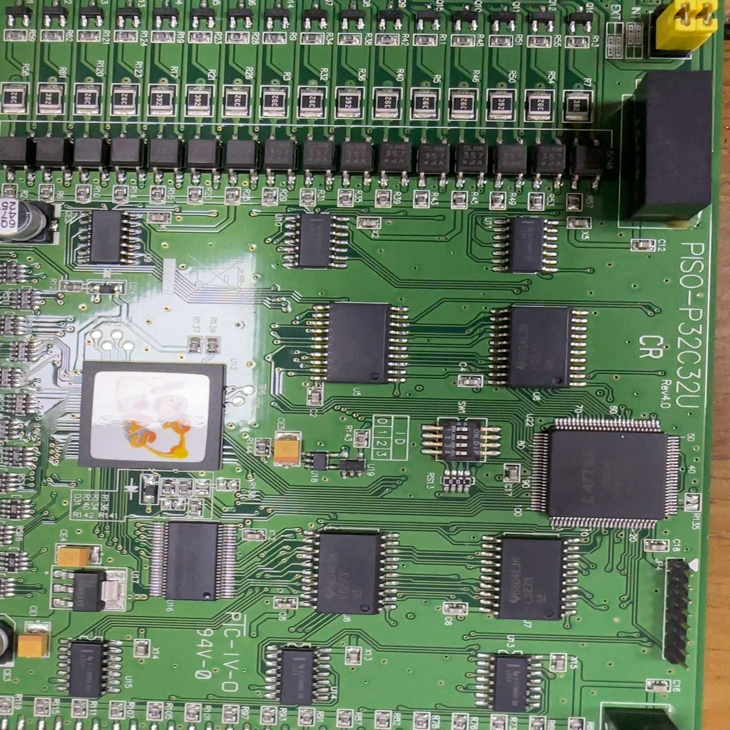 泓格PISO-P32C32U32路光隔集电极电脑数据采集--议价商品 - 图3