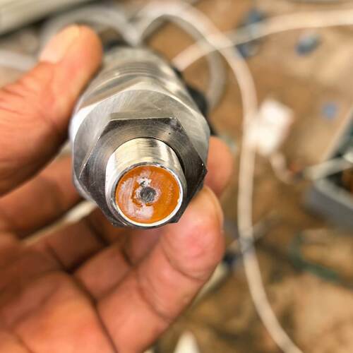拆机一个涡轮变送器口径DN32电压DC1236v实图包功能，议价商品 - 图1