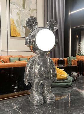 网红宇航员太空熊带灯落地大摆件客厅店面别墅酒吧酒店KTV装饰品