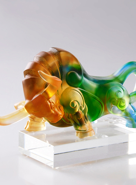 琉璃工艺品牛气冲天公司业上市刻字礼品股市牛势水晶牛