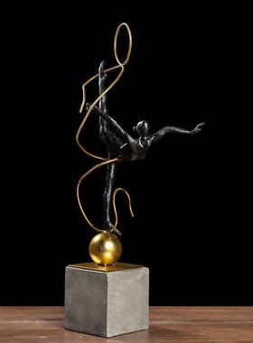 艺术健身体操人物抽象雕塑