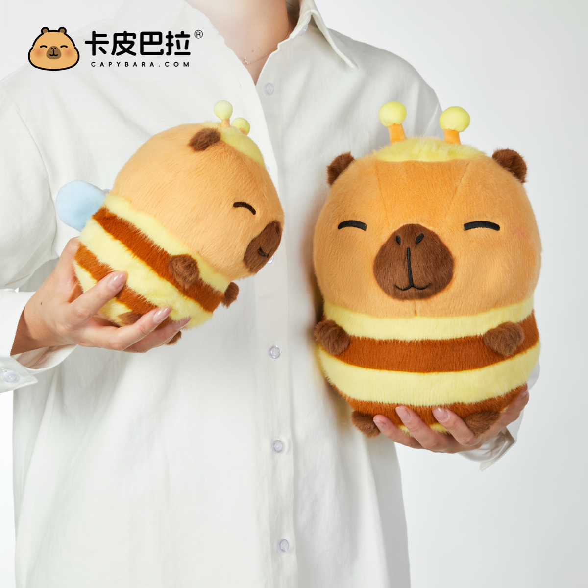 官方正版卡皮巴拉蜂bee豚小黄豚抽象创意风玩偶解压毛绒玩具礼物