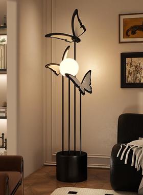 落蝴蝶地灯摆创意中古2396风艺术件沙发旁边客厅设计感级家高居装