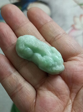 天然翡翠吊坠雕刻件手把如意