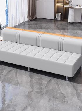 网红理发店等候发廊客人长条椅网专用椅子美发店等待休息区沙发