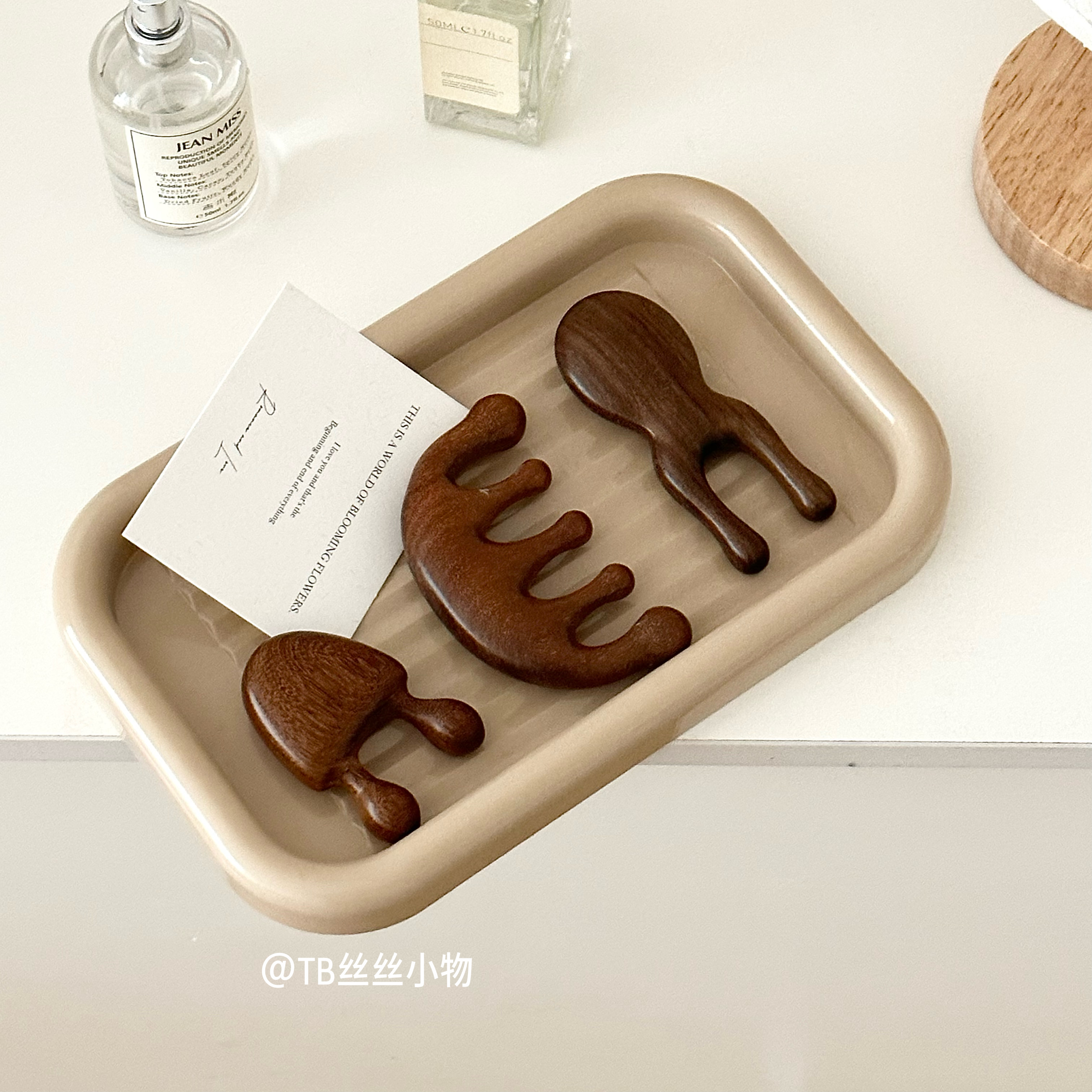 淡淡檀木香~天然檀木按摩梳经络疏通按摩器脸部颈部小青蛙按摩器 - 图2