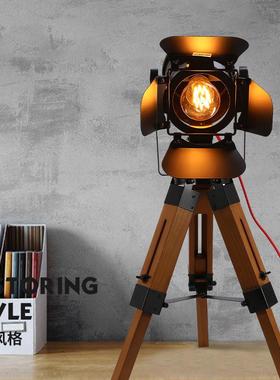 个性创意款复古实木补光台灯休闲吧台氛围补光灯艺术台灯