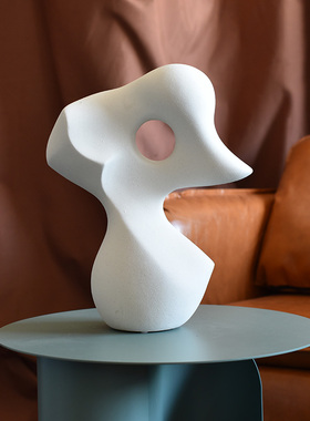 北欧简约白色手绘抽象陶瓷雕塑摆件样板间桌面书柜艺术品软装饰品