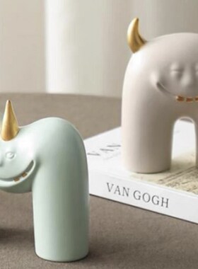 现代简约陶瓷动物创意摆件样板y间家居儿童房桌面装饰品玩具工艺