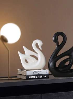 北欧创意家居摆件陶瓷情侣象玄关客厅电视柜书桌黑白天鹅装饰品