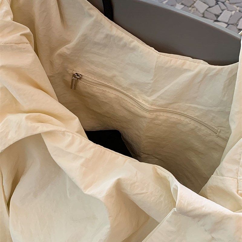 幸运商店韩系简约l小花挂件绑带单肩包百搭购物袋大容量包包,淘宝优惠券,粉丝福利购,淘宝优惠卷