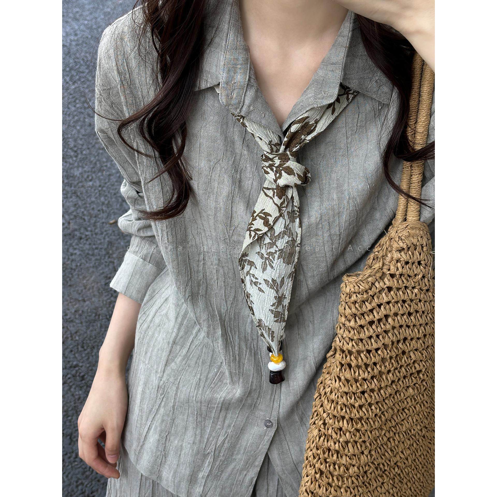 复古咖色三角巾女款秋冬百搭披肩围脖领巾2025新款文艺感围巾配饰,淘宝优惠券,粉丝福利购,淘宝优惠卷