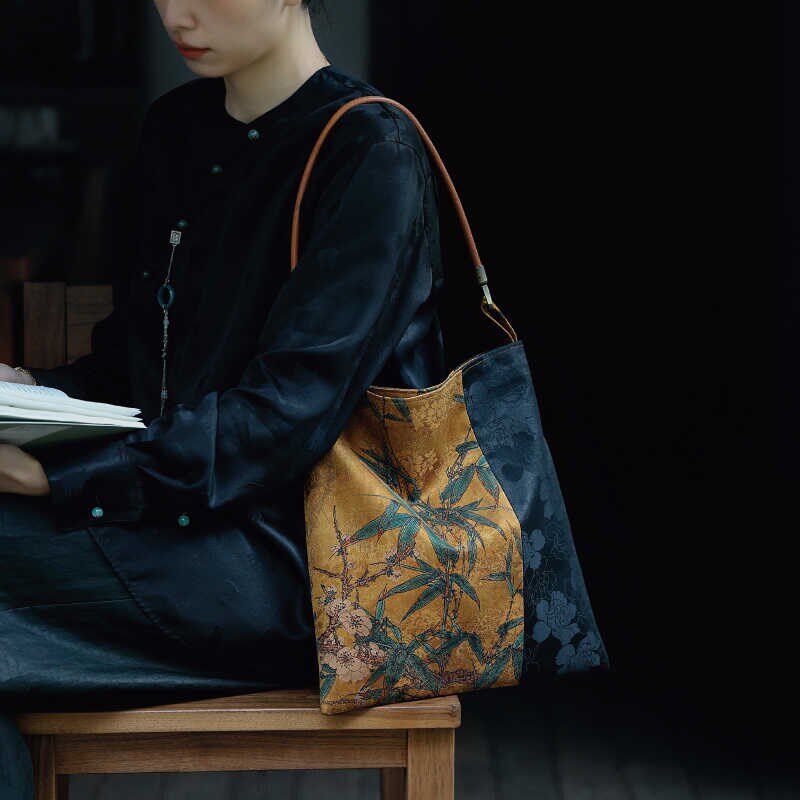 双姊妹香云纱新中式茶服古装百搭文艺大J号单肩腋下手提收纳布包,淘宝优惠券,粉丝福利购,淘宝优惠卷