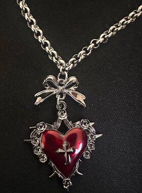 暗黑哥特风辣妹配饰朋克个性复古爱心蝴蝶结十字架项链风锁骨链