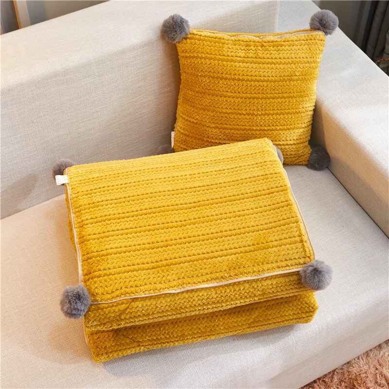 纯色双面a毛绒抱枕被子两用加厚汽车水晶绒保暖靠垫被卧室盖毯珊,淘宝优惠券,粉丝福利购,淘宝优惠卷