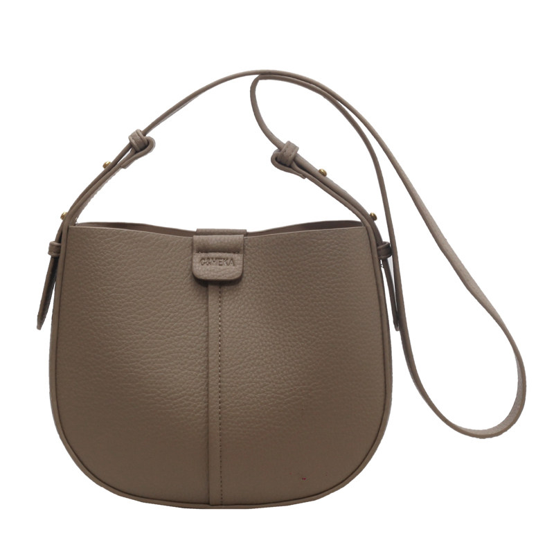 今年流行包包e女2023新款高级感休闲马鞍包小众百搭单肩斜挎水桶,淘宝优惠券,粉丝福利购,淘宝优惠卷