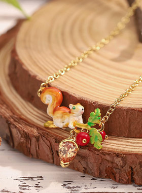 SELENICHAST松鼠可爱项链轻奢小众设计吊坠女友生日礼物饰品首饰