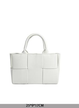 全屋定制展厅包包摆件女士手提包简约黑白灰陈列包包样板间衣帽间