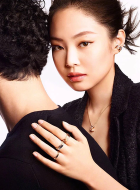 Jennie同款18K玫瑰金菱格纹项链女轻奢小众设计锁骨链高级感配饰