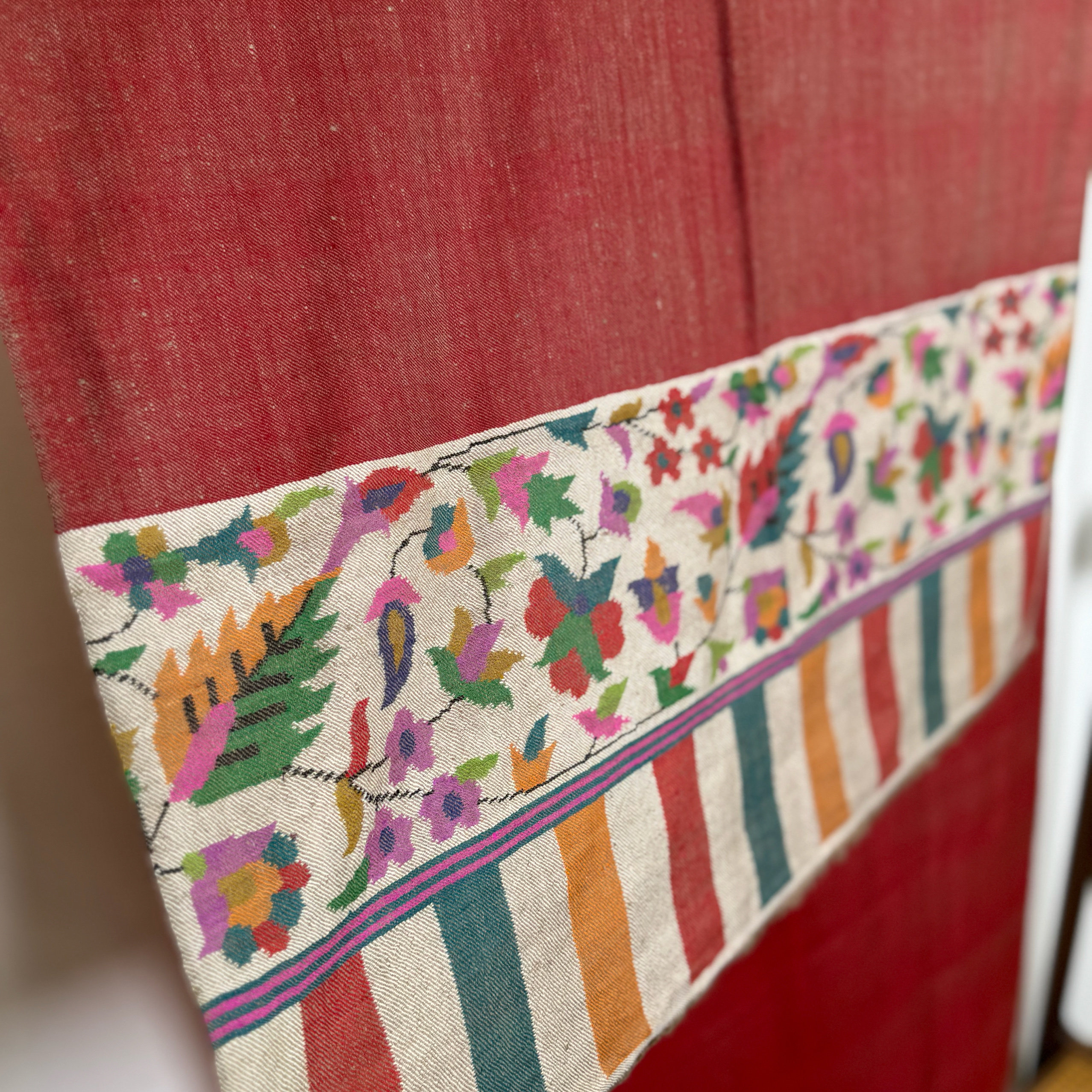 红底半卡彩花小条纹披肩围巾 小尺寸,淘宝优惠券,粉丝福利购,淘宝优惠卷