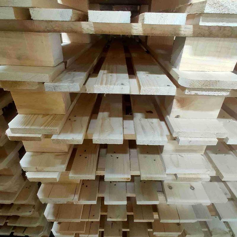 四面进叉木托盘实木松木熏蒸出口仓库叉车物流运输胶合板木托盘 - 图1