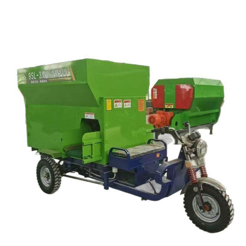 养殖场喂料车牛羊自动搅拌撒料车牛场饲料电动投料机,淘宝优惠券,粉丝福利购,淘宝优惠卷