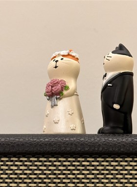 猫咪夫妇的神圣时刻浪漫婚礼结婚公仔装饰伴手礼祝福可爱玩具模型
