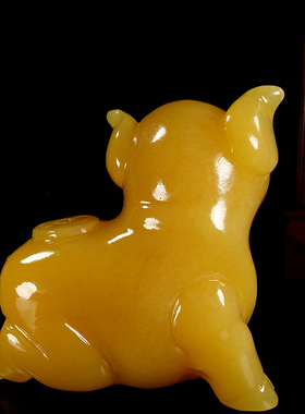 天然米黄玉富贵猪招財猪摆件玉石十二生肖猪客厅办公室发財猪摆件