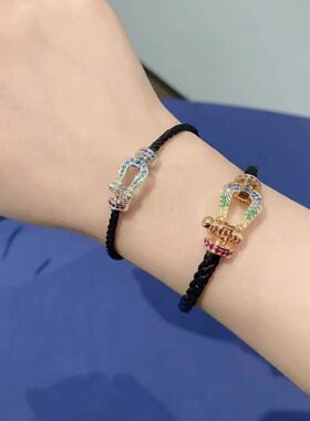 白鹿同款18k玫瑰金马蹄扣红绳手链女生轻奢本命年转运情侣手饰男