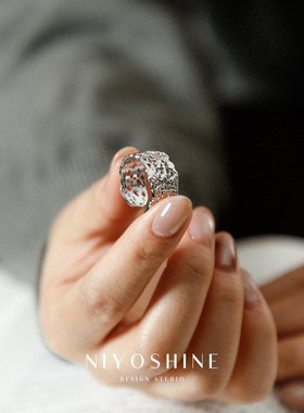 镂空熔岩肌理开口戒指女复古气质
