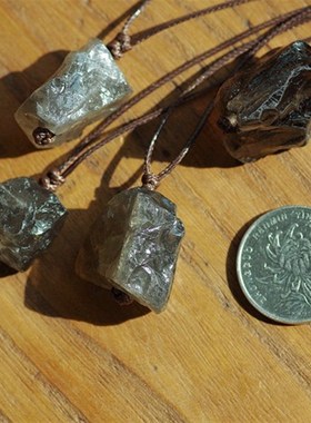 除霉运!茶水晶吊坠男茶晶挂坠天然石原石项链烟晶石头挂件毛衣链