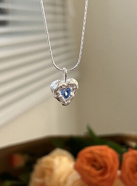 韩国时尚个性蓝色皓石褶皱爱心银项链女时尚百搭高级感锁骨链