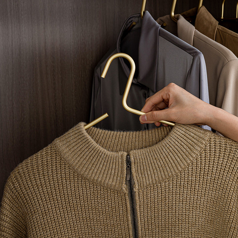 太空铝实心加粗衣架家用轻奢衣柜衣挂西装大衣衣服撑高端衣架子 - 图1