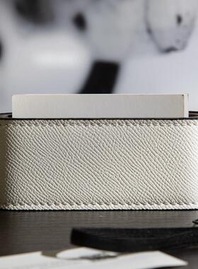 现代轻奢简约办公室书房实木皮革名片夹售楼处前台名片收纳盒摆件