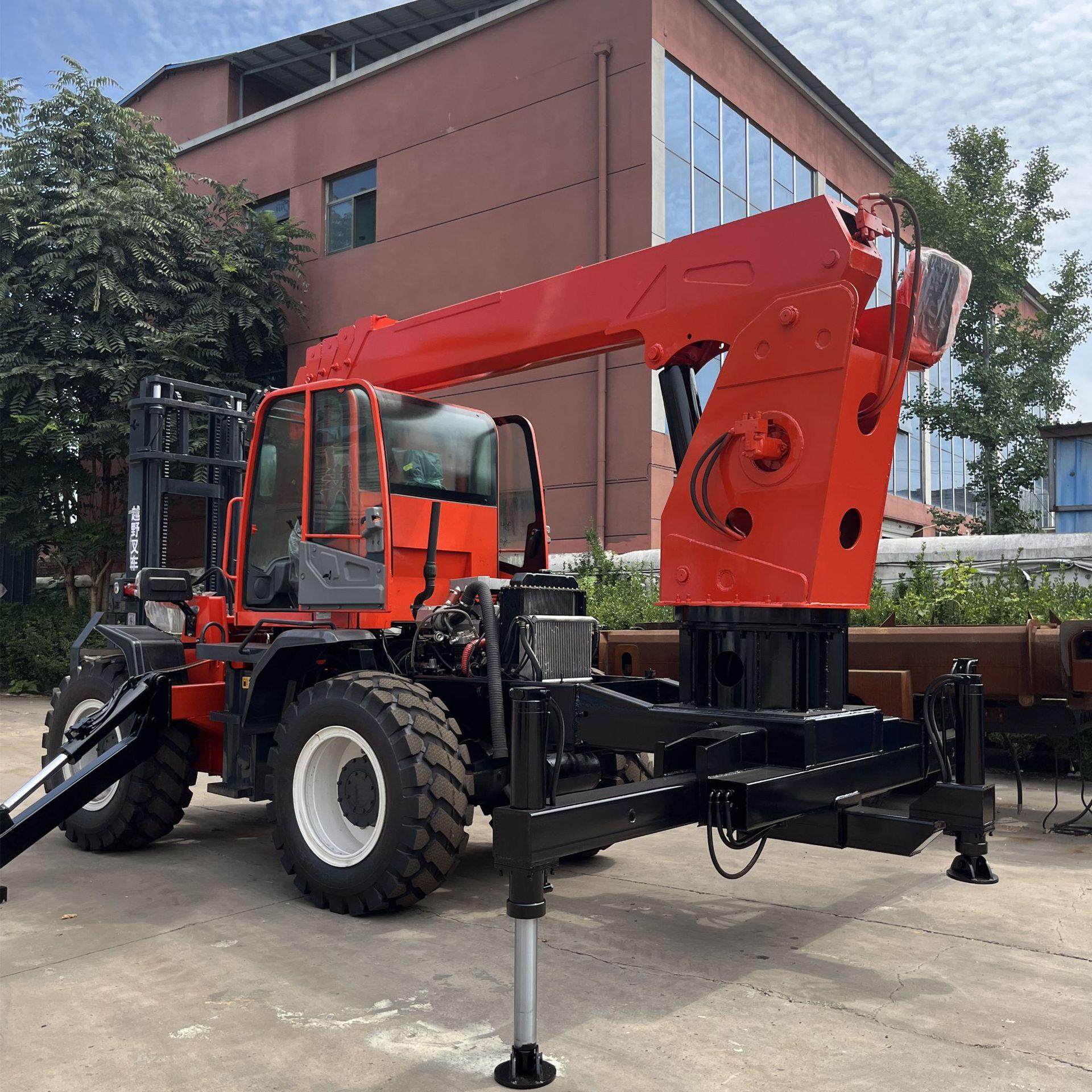 液压叉车伸缩吊臂仓库搬运工程加卷扬机越野叉车改装折臂尾吊,淘宝优惠券,粉丝福利购,淘宝优惠卷