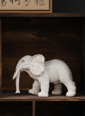 陶瓷大象摆件一对招财办公室客厅桌面吸水象瓷器镇宅风水饰品摆设