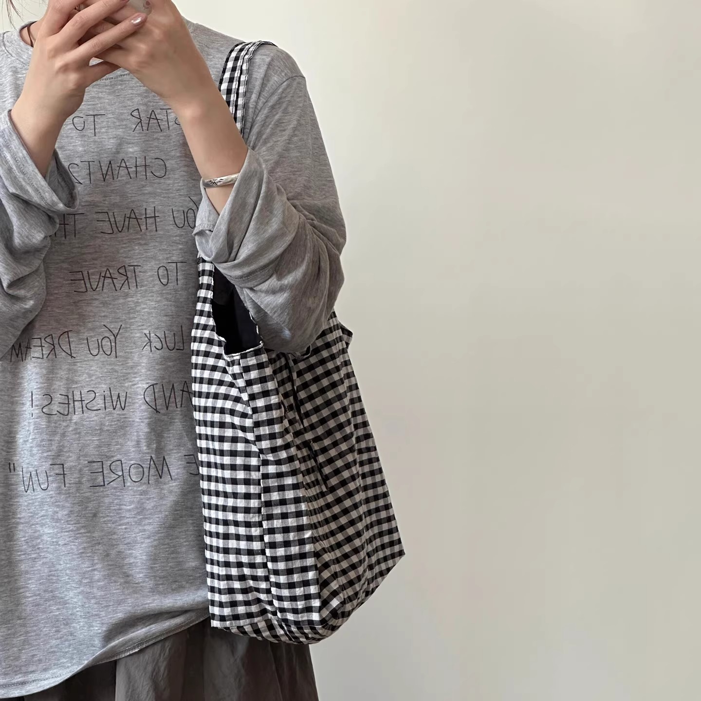 文艺百搭格子帆布双面包2025新款通勤外出手提包托特包抽绳布袋子 - 图2