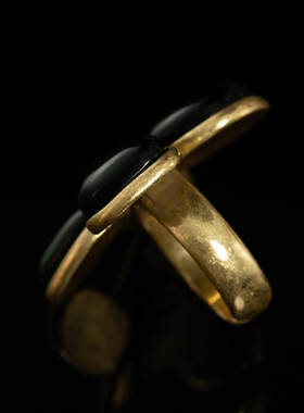 中古风镀金镶嵌琉璃四叶草戒指