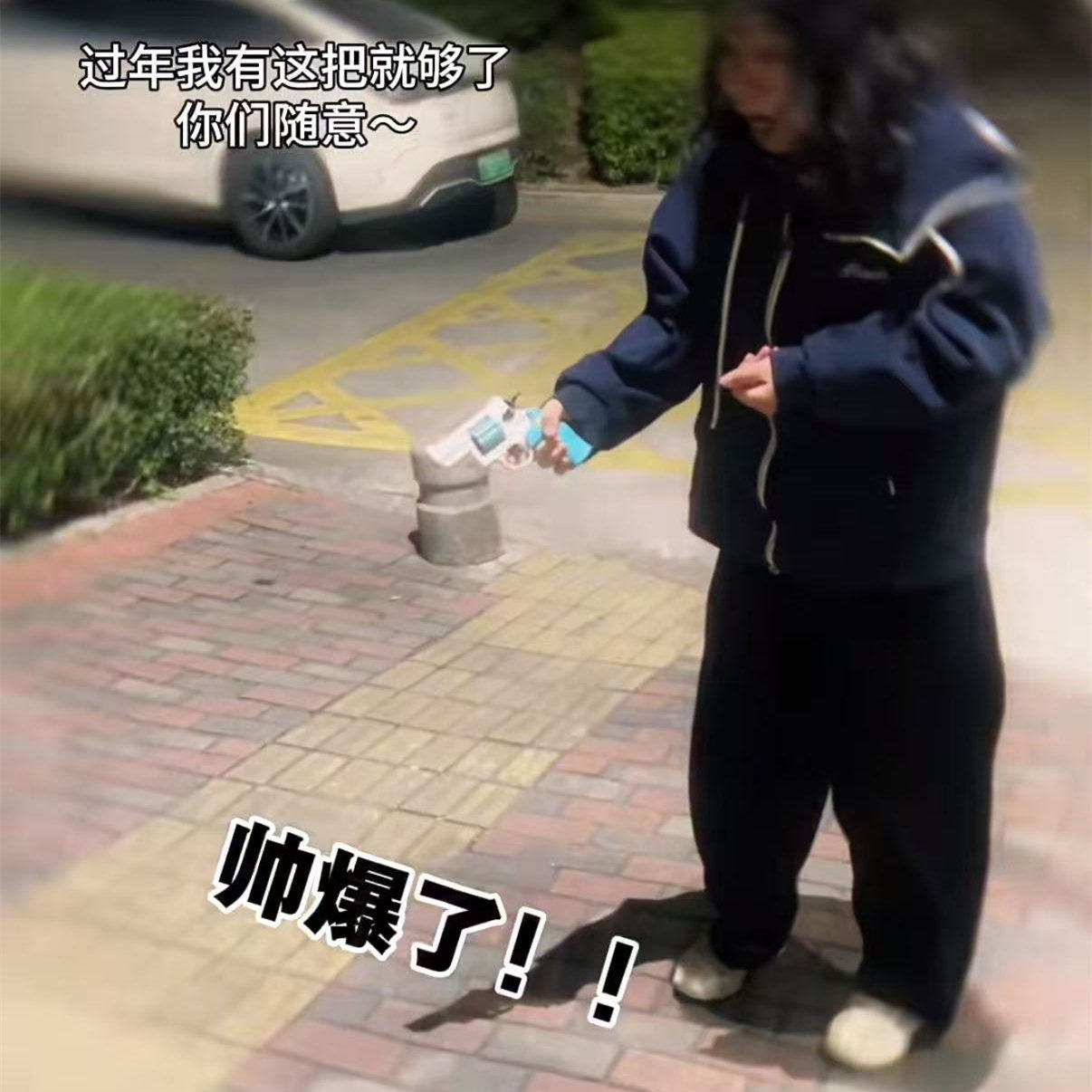 新年扔炮砸炮枪左轮连发软弹枪手动发射儿童玩具枪模型小男孩礼物,淘宝优惠券,粉丝福利购,淘宝优惠卷