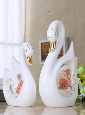 天鹅摆件陶瓷欧式客厅送礼创意一对电视柜酒柜家居装饰品结婚礼物