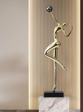 意式极简艺术人物雕塑竖高摆件客厅玄关壁龛轻奢细长高级感工艺礼