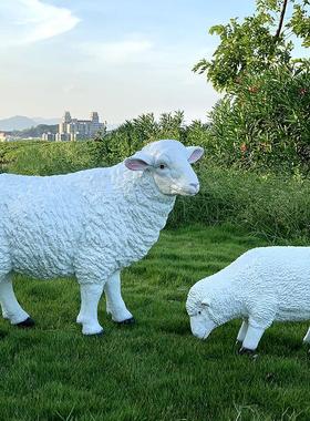 彷真动物羊雕塑绵羊树脂摆饰农场草坪美陈装饰小品户外花园林景观