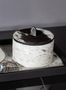 现代极简轻奢g马毛皮质钟表收纳储物盒摆件样板房书房客厅卧室饰