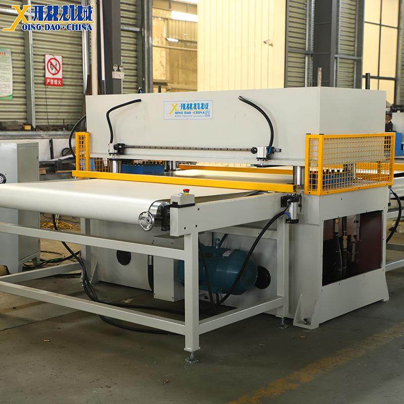 厂家供应精密四柱裁断机全自动皮带送料裁断机面膜卷材下料机,淘宝优惠券,粉丝福利购,淘宝优惠卷