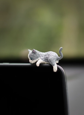 【喵喵】汽车屏幕小摆件车载中控显示屏趴趴公仔车内卡通装饰玩偶