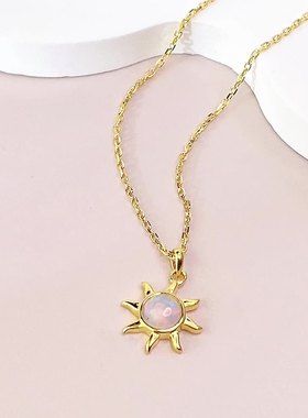 韩系925纯银太阳花项链女ins简约个性欧宝石吊坠锁骨链轻奢高级感