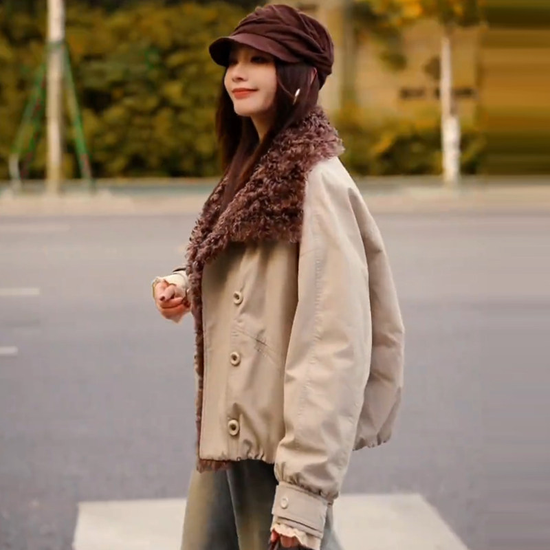 巨好看大翻领羊羔毛派克短外套女冬装小个子高级感飞行夹克羽绒服,淘宝优惠券,粉丝福利购,淘宝优惠卷