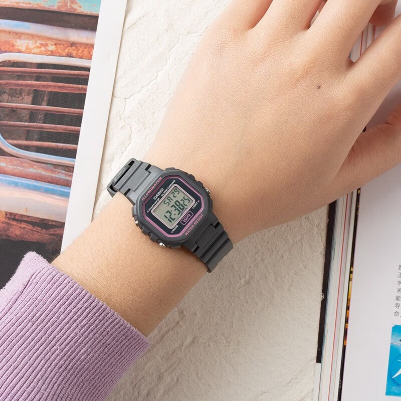 卡西欧(CASIO)方块运动潮流女学生儿童表果冻色表带LA-20WH-1B - 图1